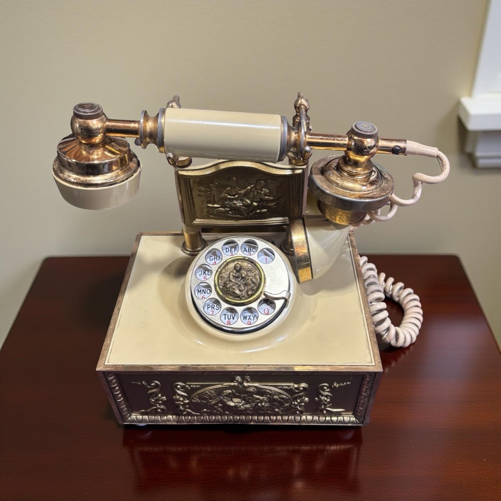 Vintage Cream and Gold Rotary Phone